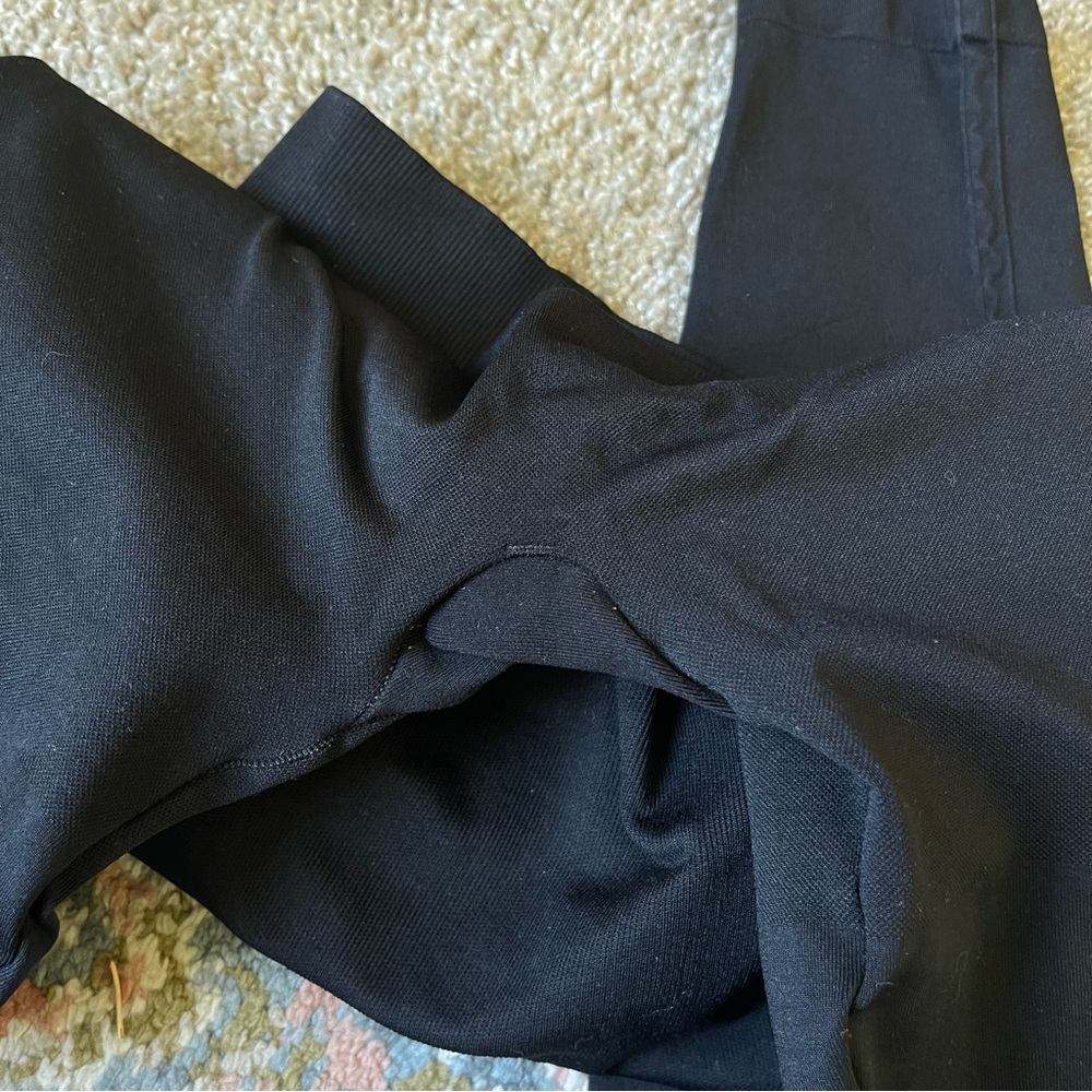 Blanqi Black maternity Leggings - Picture 4 of 4